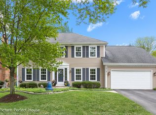 1514 Abbotsford Dr, Naperville, IL 60563