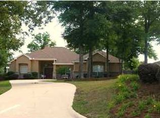 8886 Celeste Oaks Ct S, Saraland, AL 36571