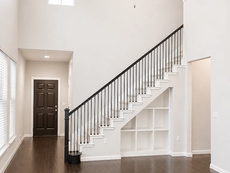 9601 Gynerium Dr — Photo 3
