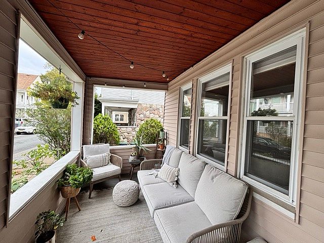 Exclusive front porch