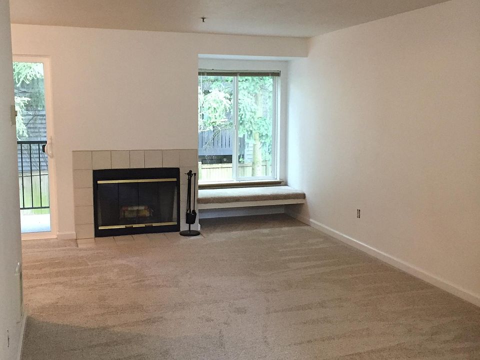 1st image of 12412 109th Ct NE APT C203