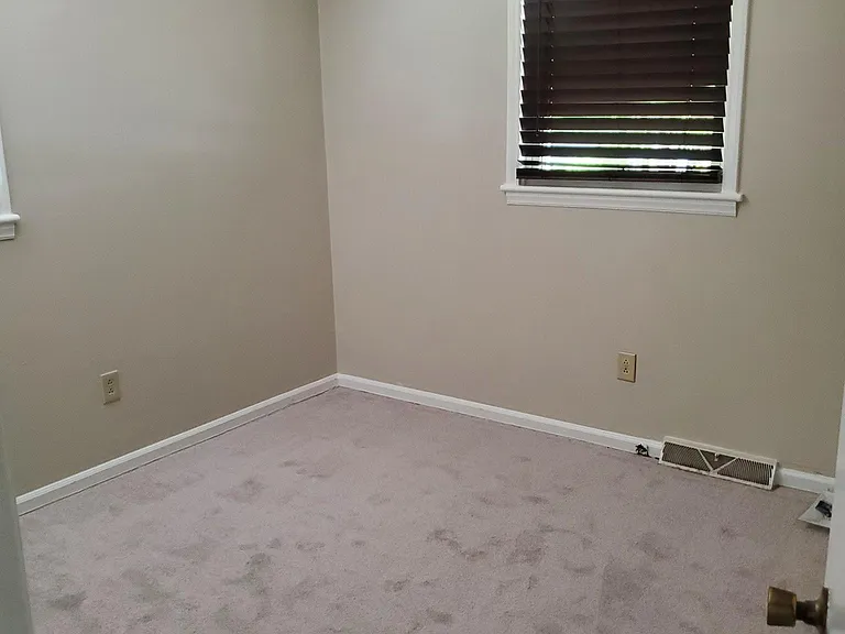 2302 Lyon St — Photo 11