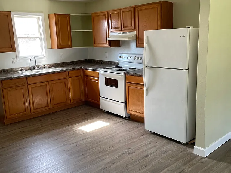 2404 W Maud St #3 — Photo 10