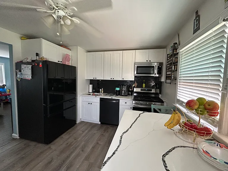 2639 Beltagh Ave — Photo 8