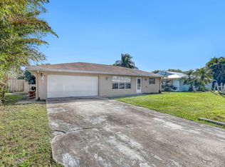 1912 SE Jackson St, Stuart, FL 34997
