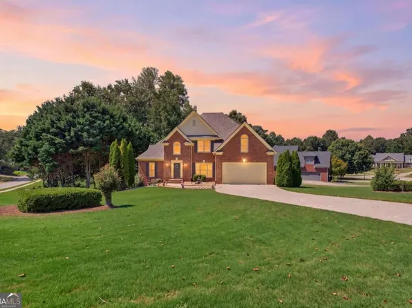5755 Shoals Dr, Buford, GA 30518