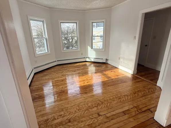 13 Union St, Haverhill, MA
