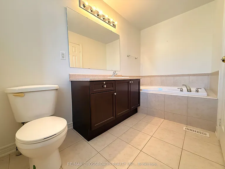 158 Harvest Hills Blvd — Photo 12