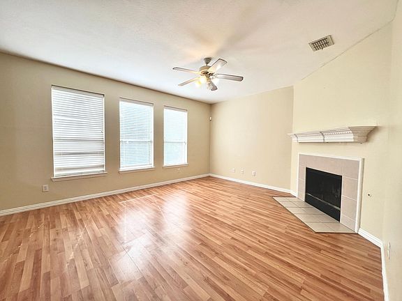 4th image of 4702 Island Bay Dr
