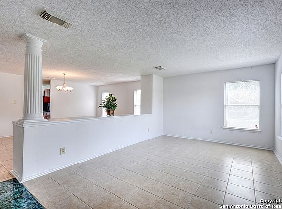 2nd image of 7922 Encanto Vista Dr