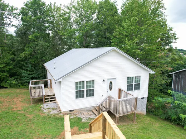 1214 Jessica Loop, Jefferson City, TN 37760