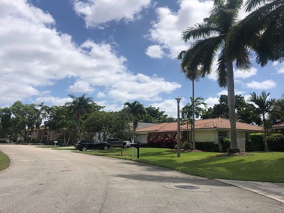 5th image of 2220 NW 41st Ave