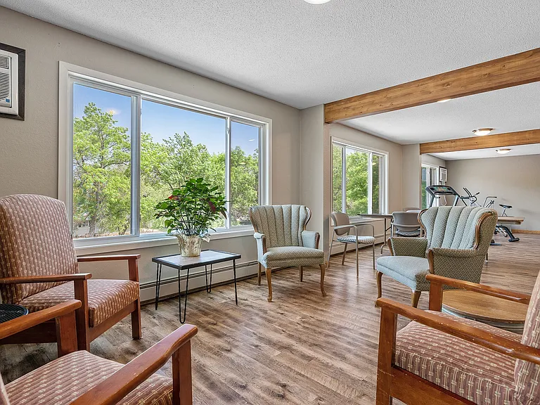 Golden Meadows Apartments — Photo 23