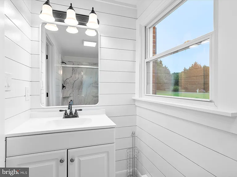 14150 Harrisville Rd — Photo 28