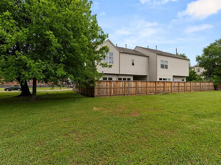 3512 Mosley Ct #A — Photo 45