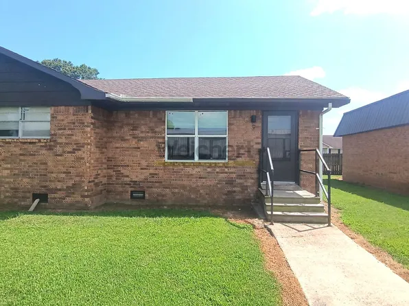 Townhouses, 513 N 14th St #9, Paragould, AR 72450