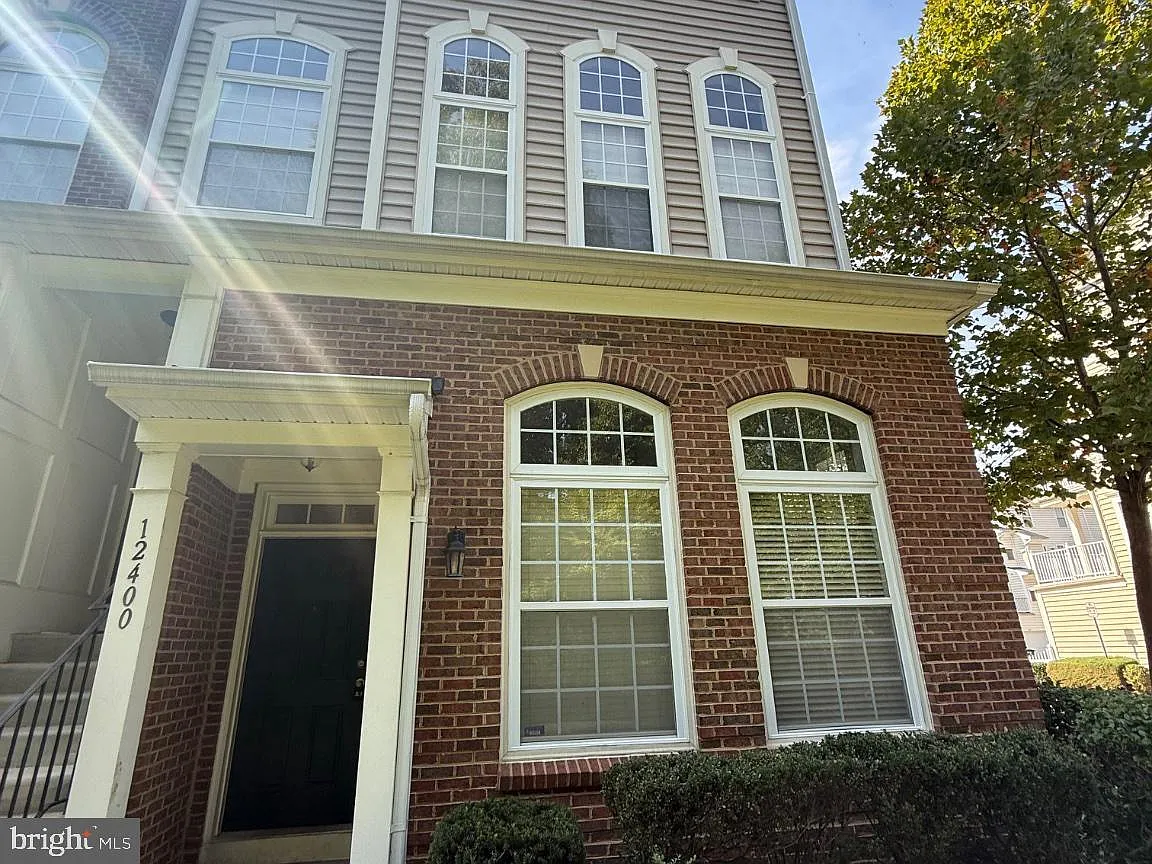 2 bed, 2.5 bath, 1563 sqft, $2,650 — Photo 1