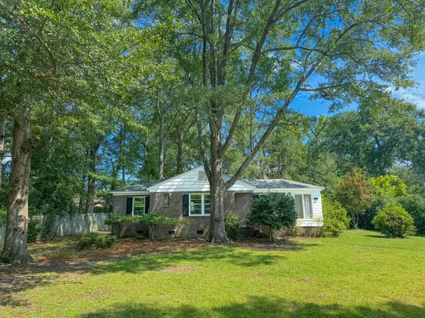 134 Lausanne Dr, Camden, SC 29020