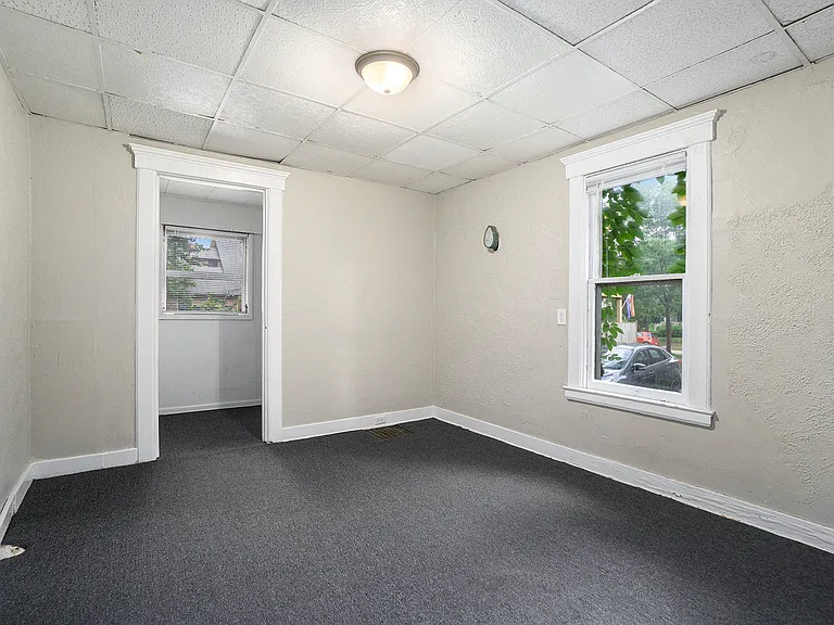 1008 S Westnedge Ave — Photo 13