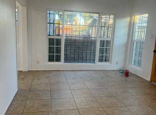 415 E 99th St #415, Los Angeles, CA 90003