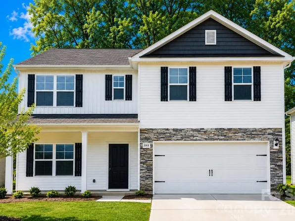 2224 Dardan Woods Dr, Charlotte, NC 28215