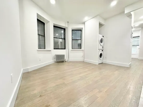 1975 Adam Clayton Powell Boulevard image 7 of 11