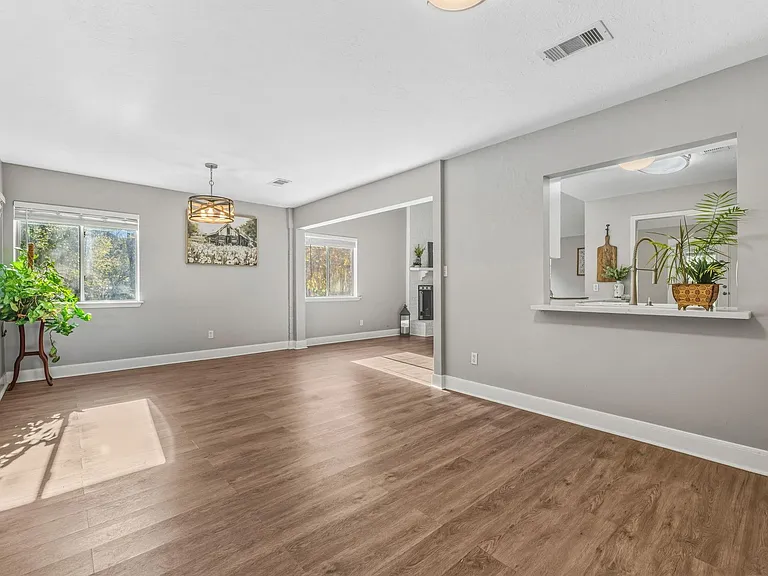 141 White Oak Cir — Photo 8