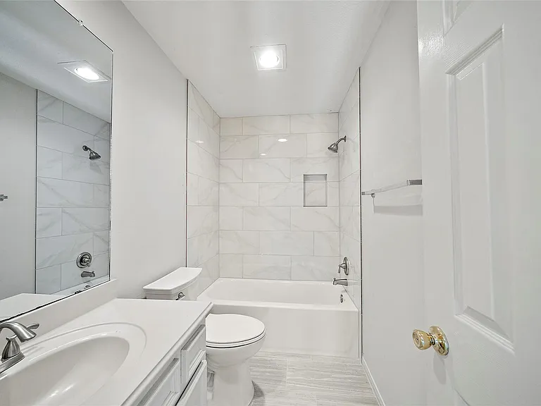 1711 S Medio River Cir — Photo 22