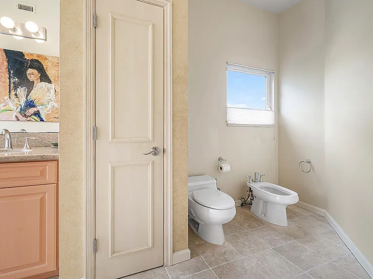 2115 S Ocean Blvd #14 — Photo 37