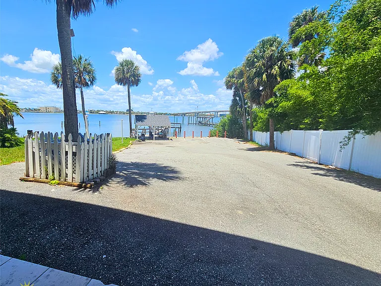 900 S Peninsula Dr #112 — Photo 19
