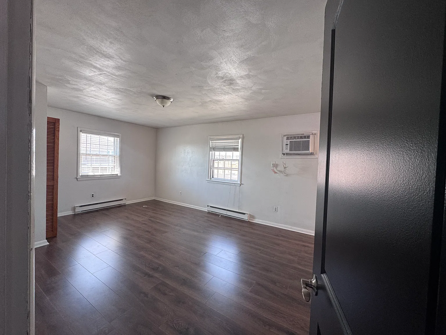 1 bed, $1,400 — Photo 4
