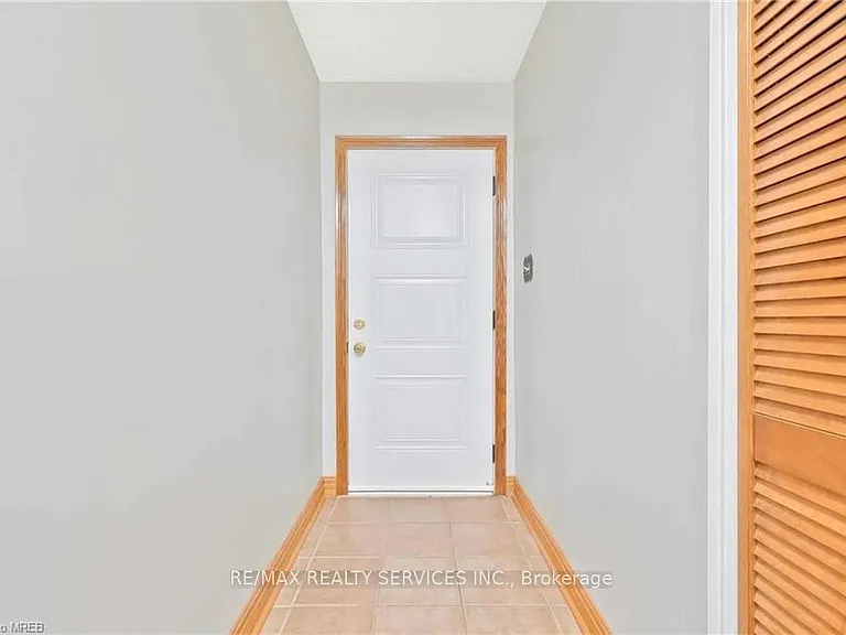 675 Inverness Ave — Photo 19