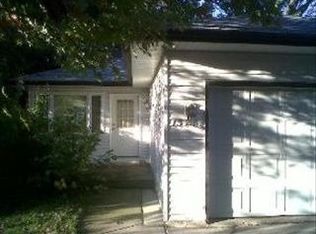 1378 Eagle Rd, Elgin, IL 60123