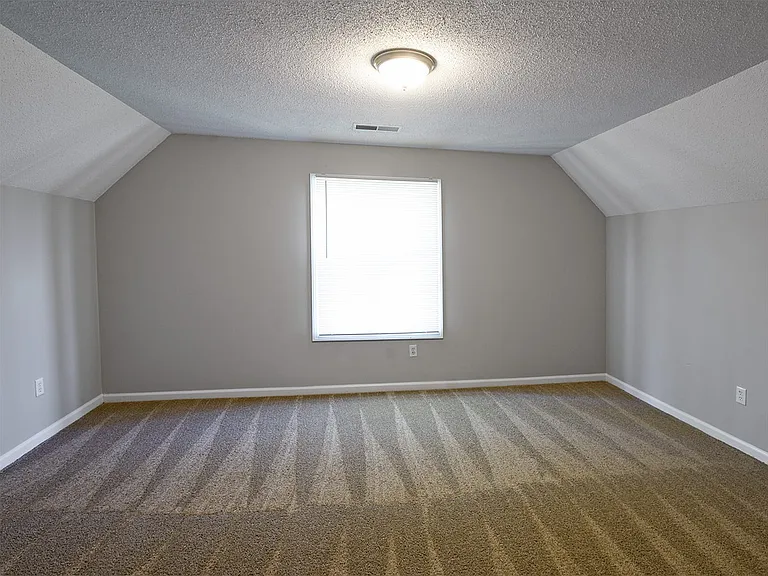 3046 Ridgeway Rd — Photo 14
