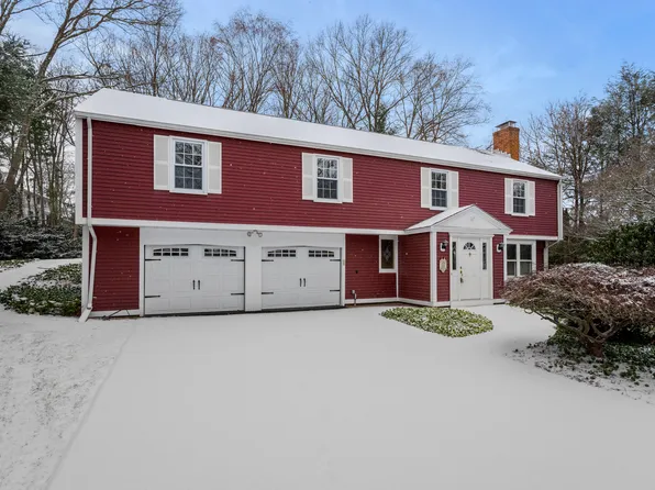 4 Baldwin Drive, Waterford, CT 06385