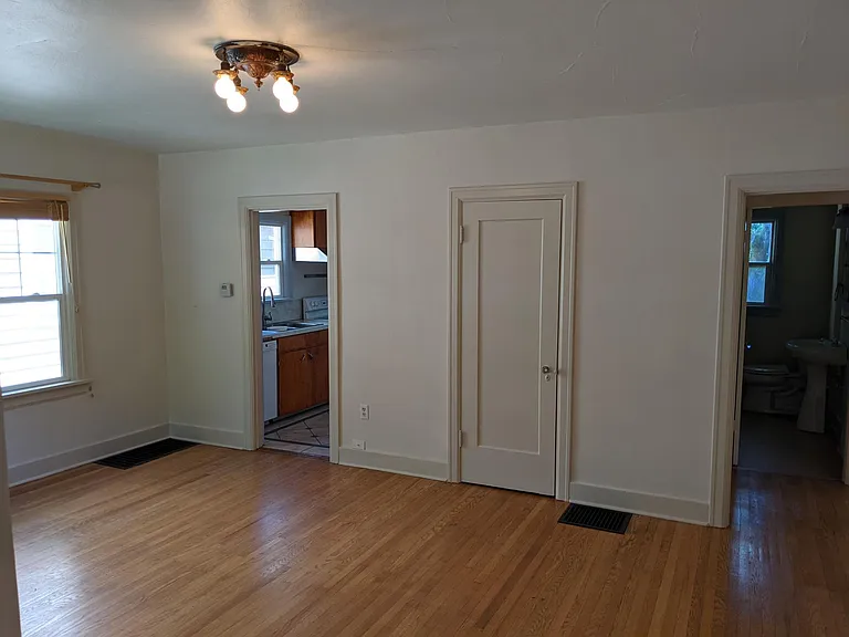6128 S Corbett Ave — Photo 6