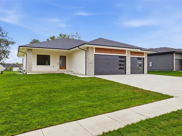502 Walker St, Polk City, IA 50226