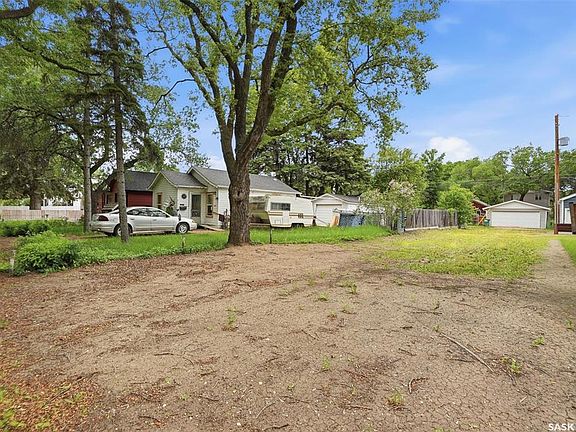 3rd image of 233 1st STREET E