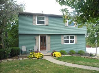 322 Scottsdale Dr, Coraopolis, PA 15108