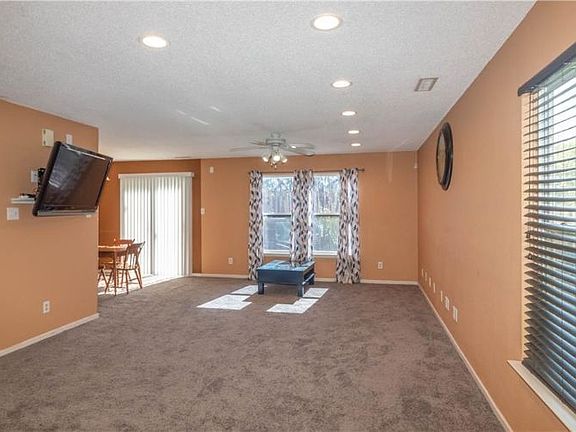 2nd image of 2905 Redland Ln