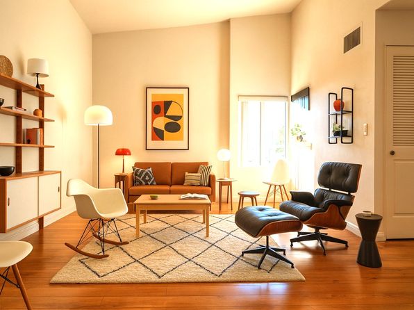 1141 N Columbus Ave #909