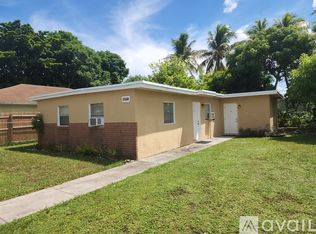 2930 NW 8th St #2, Fort Lauderdale, FL 33311