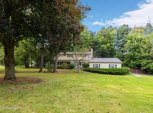 76 Blue Spruce Ln, Ballston Lake, NY 12019