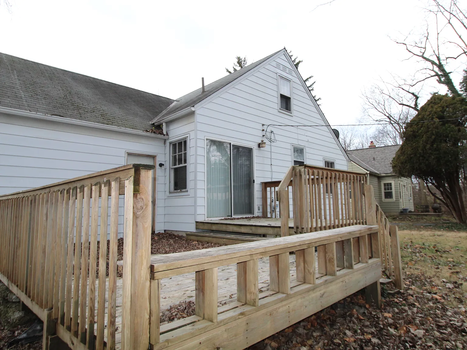 3 bed, 1020 sqft, $1,675 — Photo 2