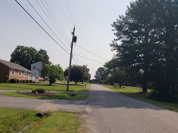 5th image of 24800 Mount Pleasant St