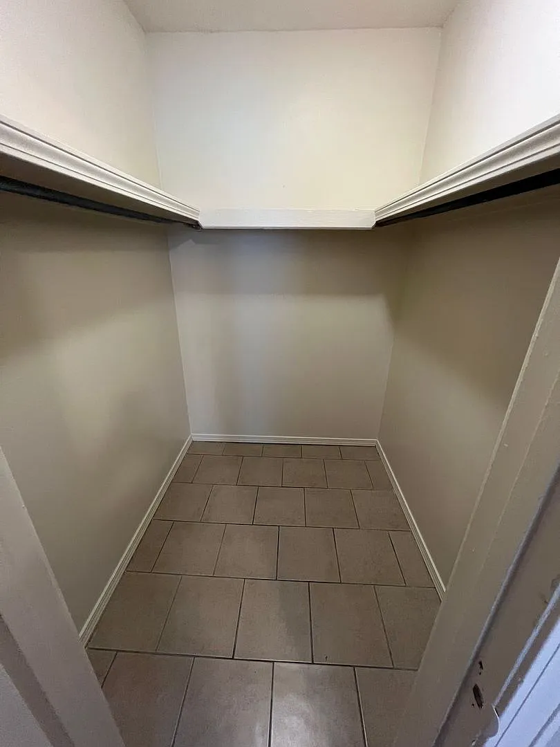 2301 Alma Blvd — Photo 3