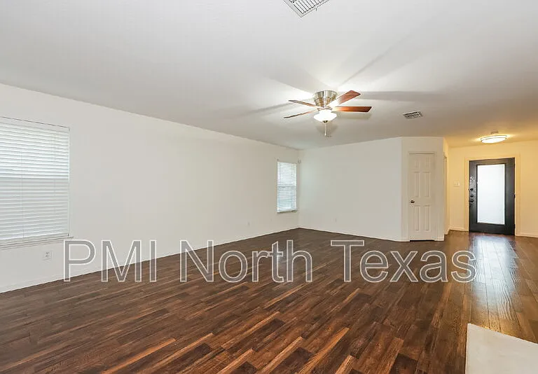 13088 Minnow Way — Photo 3