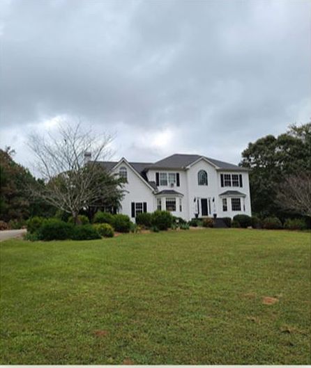 1st image of 5303 NE Holly Brooke Ln