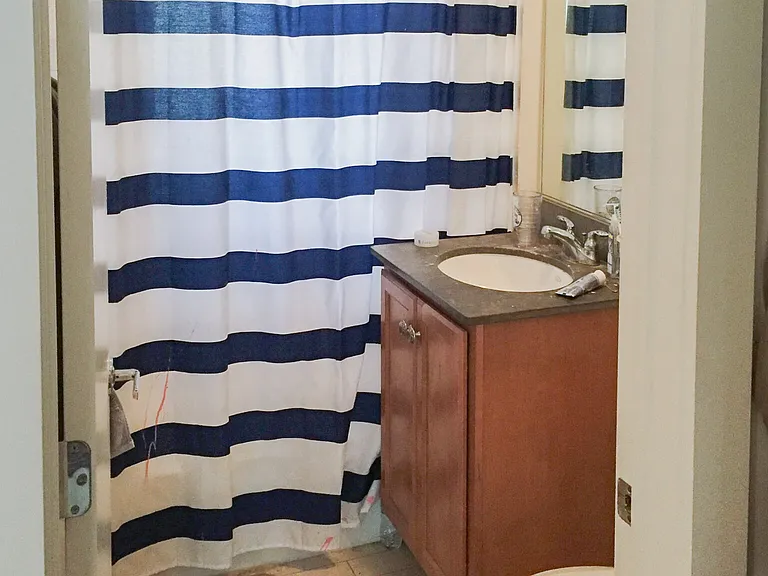 1845 W Cornelia Ave #1 — Photo 5
