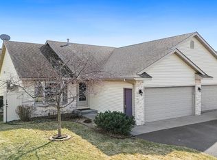 72 Meadowlark Dr, Hudson, WI 54016